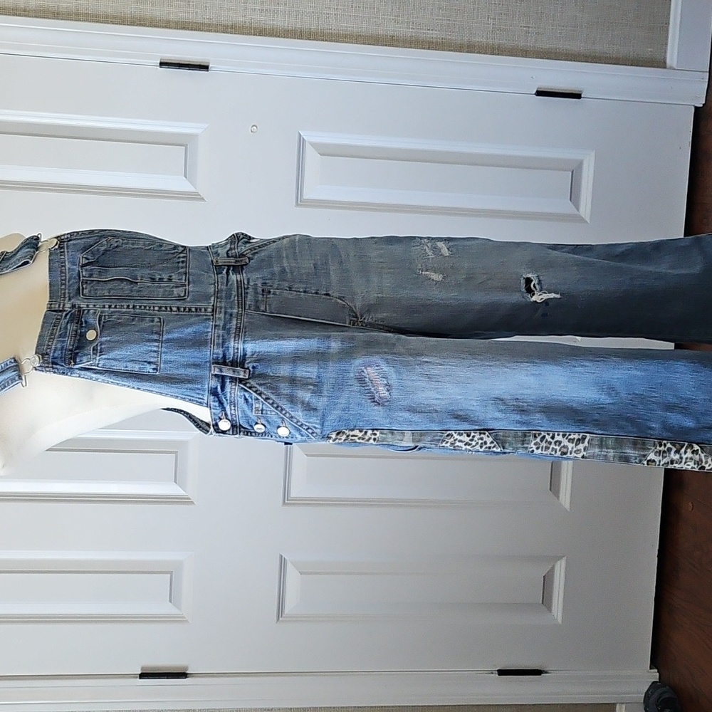 Pilcro Denim Wide-Leg Overalls in Light Blue leopard camo - Picture 5 of 8